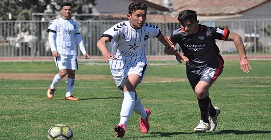 İskele Gençleri Kartal’ı saf dışı bıraktı..!