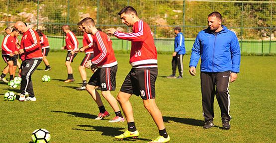 Perçinci: Bu sahada futbol oynatmak suç..!