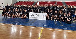 Badminton’dan Uluslararası Master Turnuvası